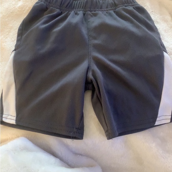 3T boys shirts, yellow hoodie is 2T, black shirt is 2T. To big for my son. - Picture 8 of 16